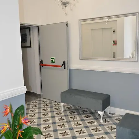Homestay Edificio Charles 203 Funchal (Madeira)